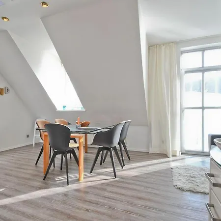Meerbude Apartment *